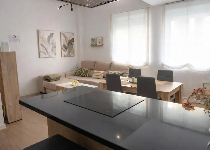 The Felipe Ii 아파트